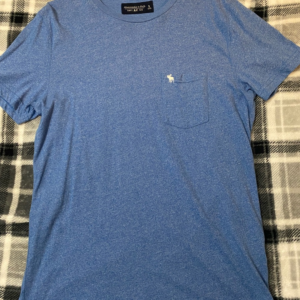 Abercrombie & fitch shirt size small